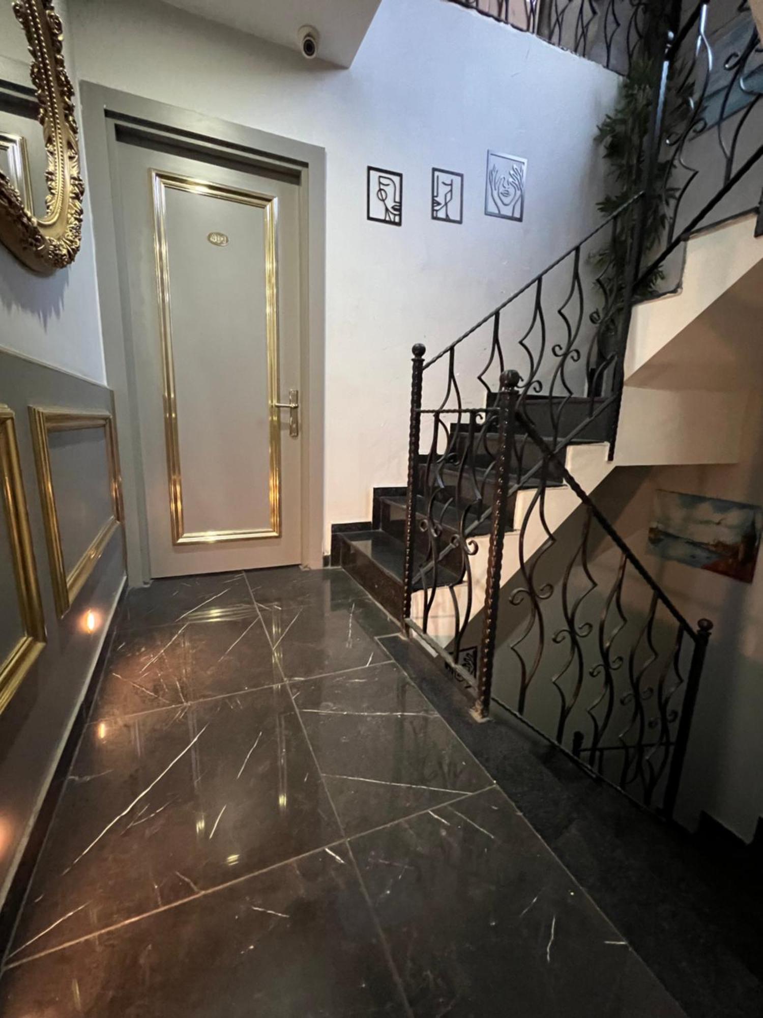 Taksim Larissa Hotel Suites イスタンブール エクステリア 写真