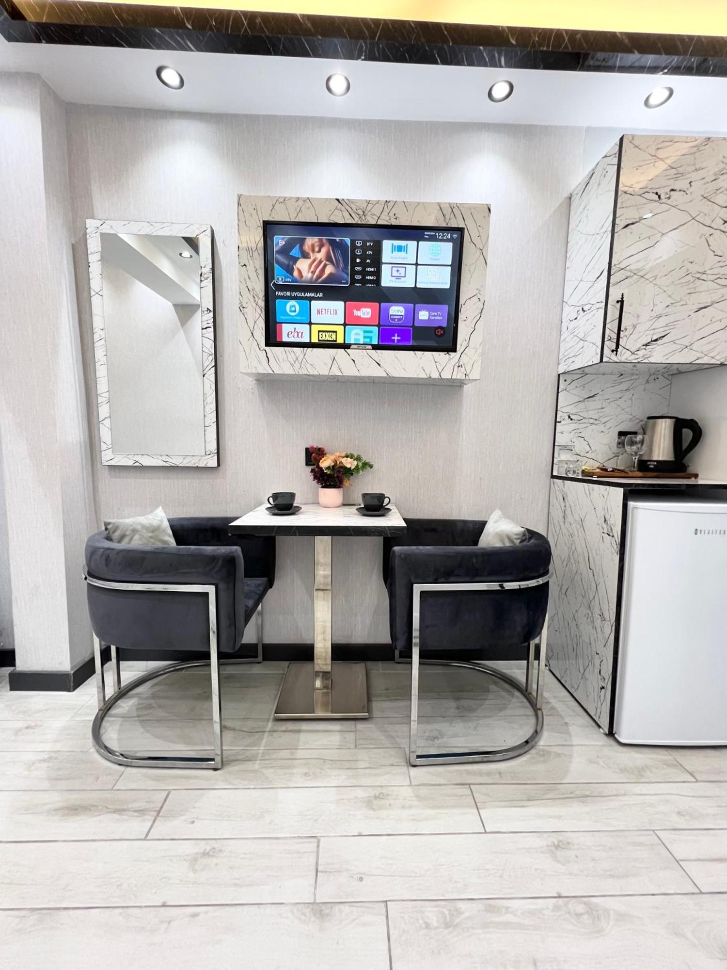 Taksim Larissa Hotel Suites イスタンブール エクステリア 写真