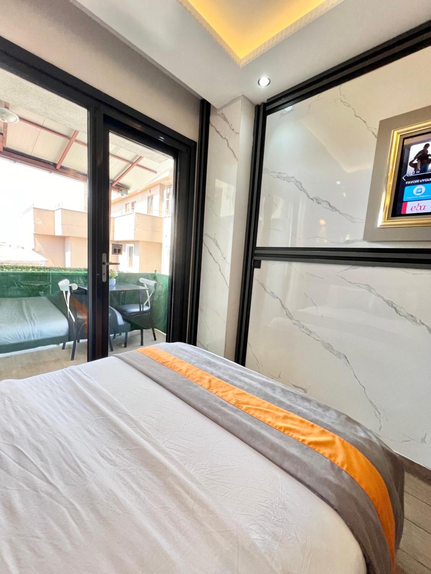 Taksim Larissa Hotel Suites イスタンブール エクステリア 写真