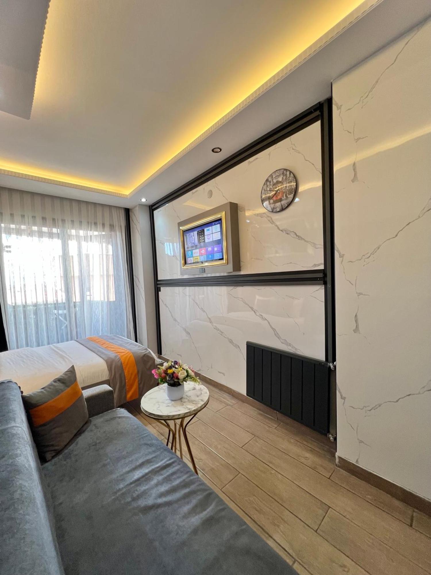 Taksim Larissa Hotel Suites イスタンブール エクステリア 写真