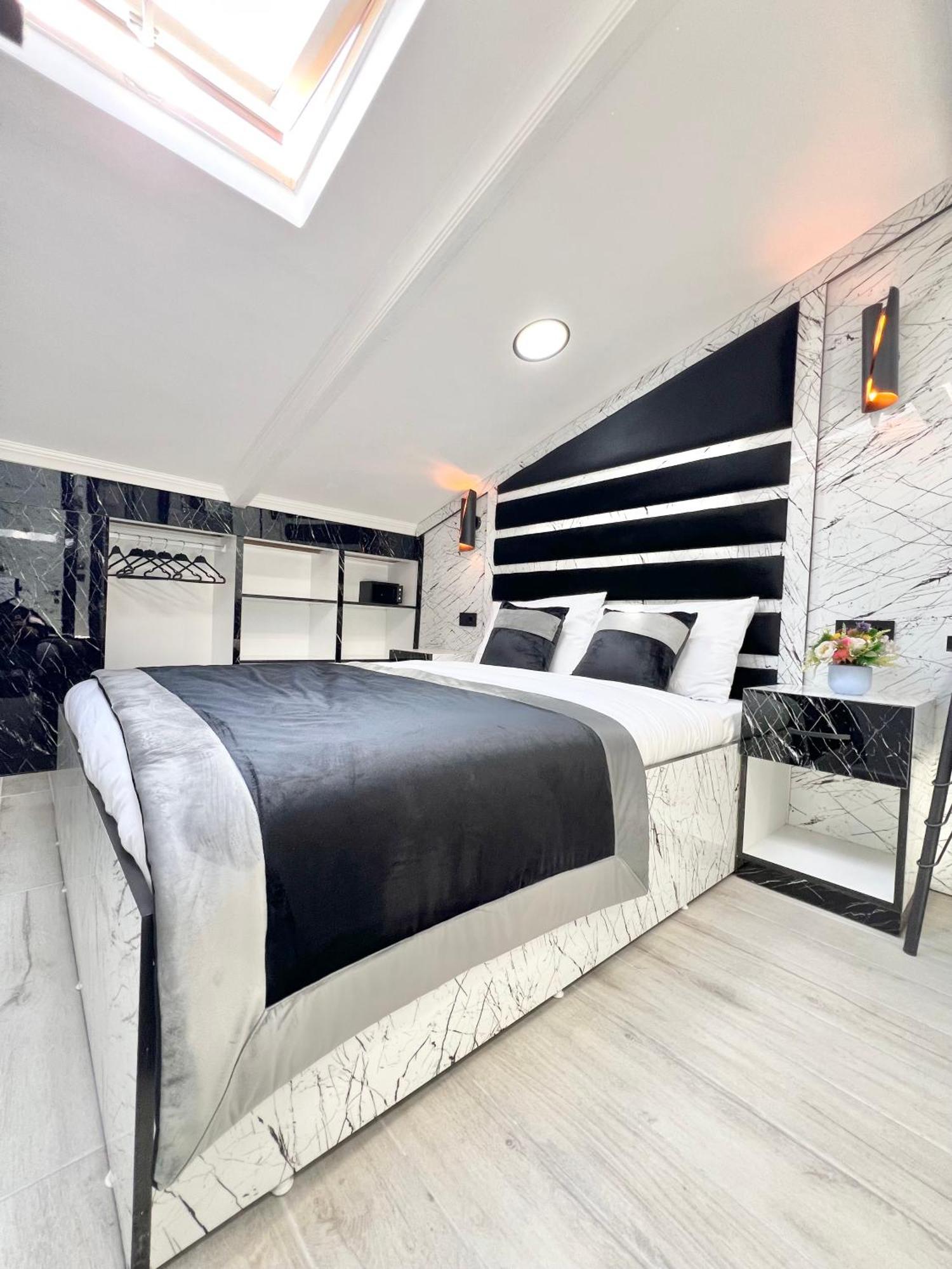 Taksim Larissa Hotel Suites イスタンブール エクステリア 写真